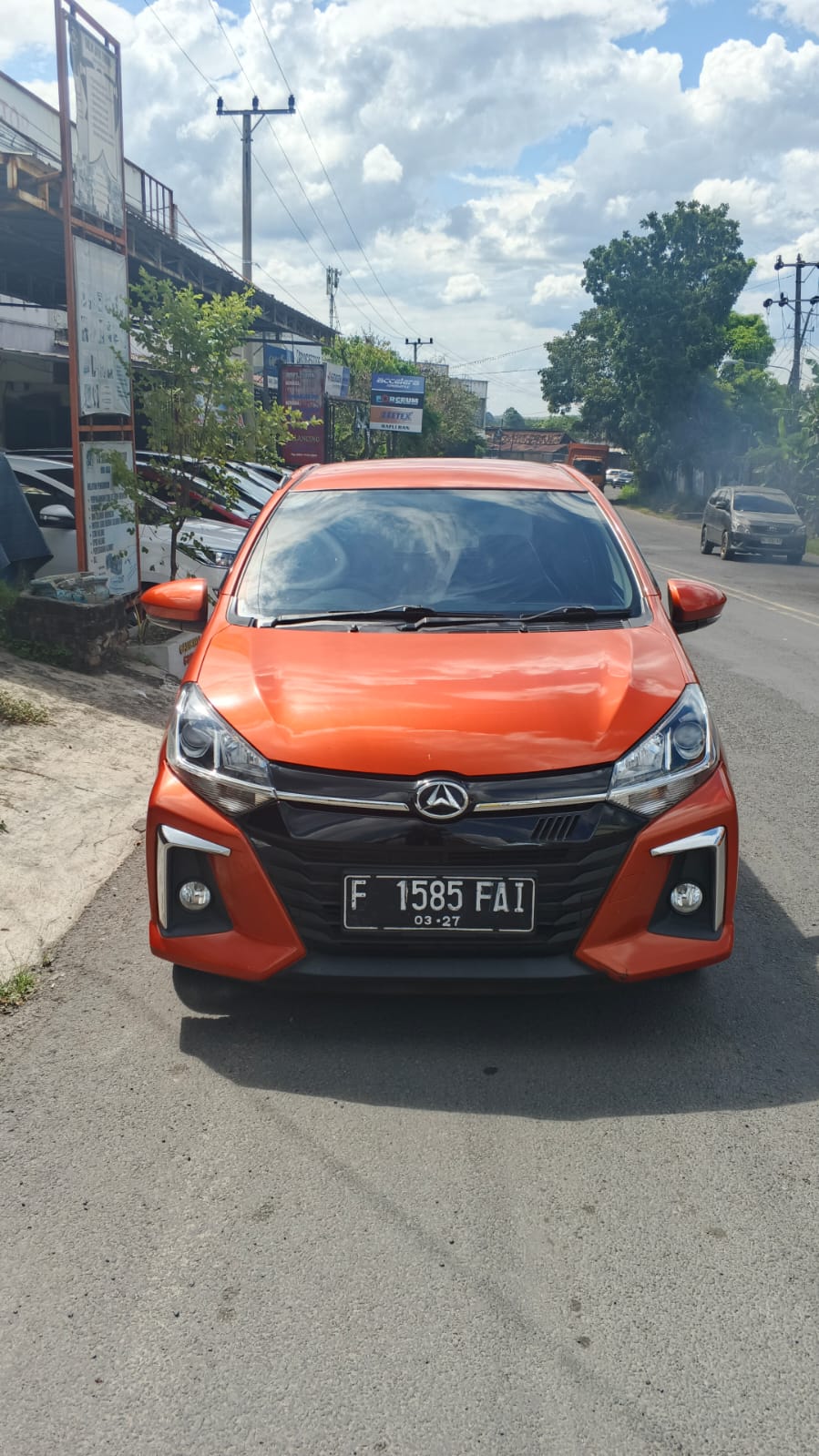 Daihatsu Ayla R Mt