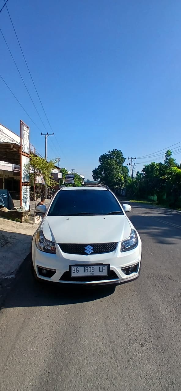 Suzuki X-OVER MT