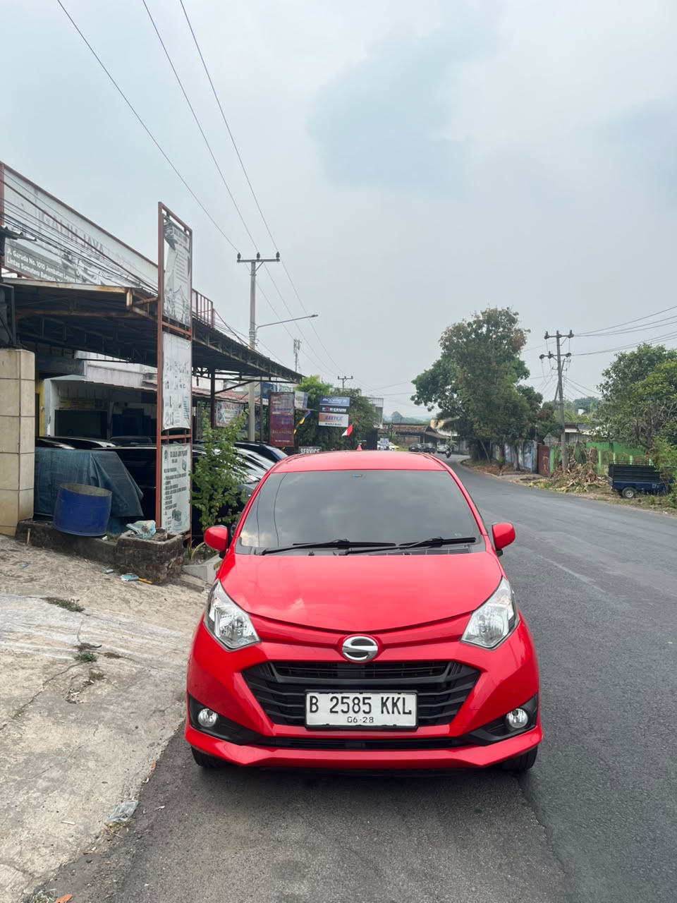 Daihatsu SIGRA X MT