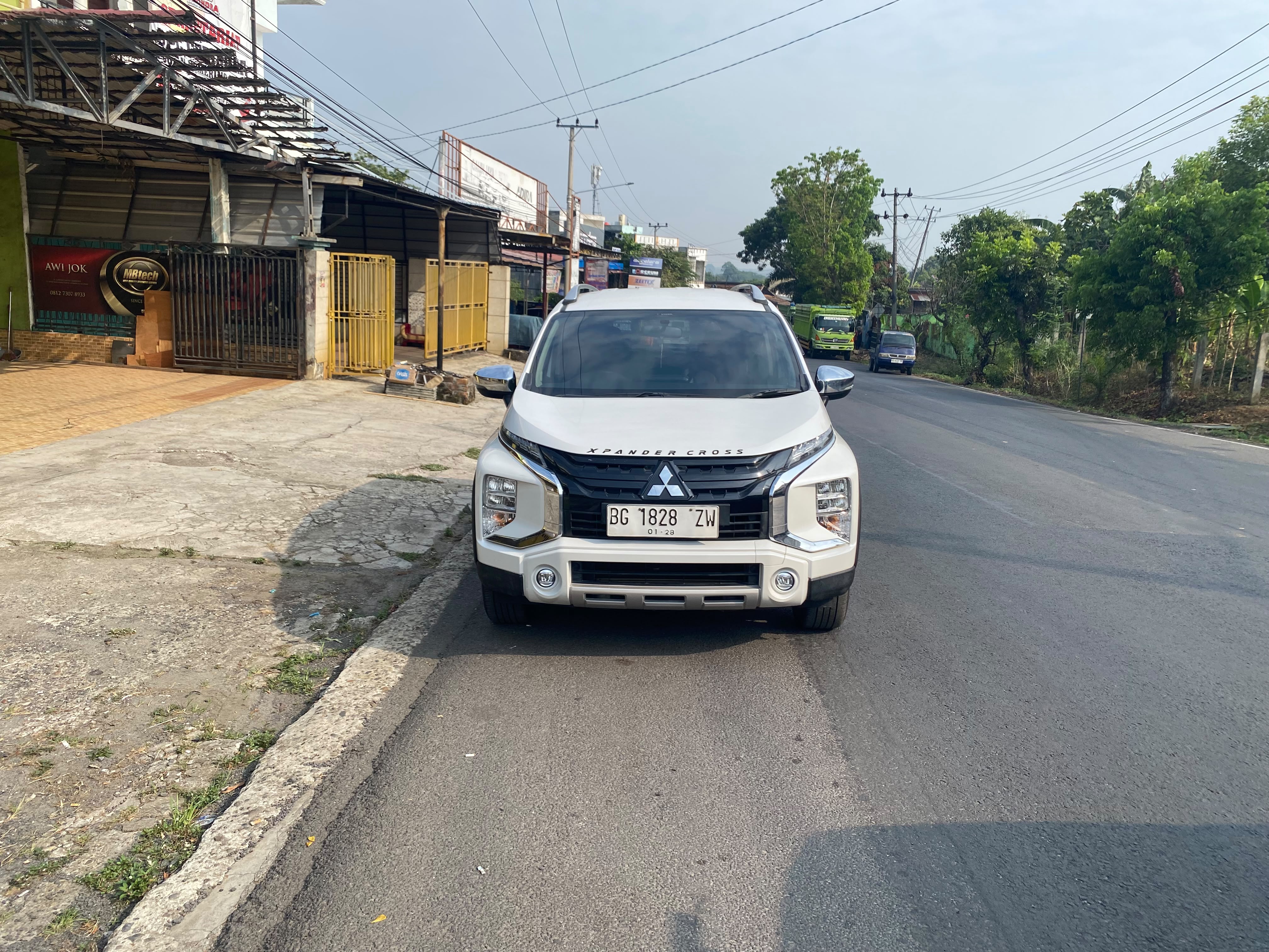 Mitsubishi XPANDER CROSS AT