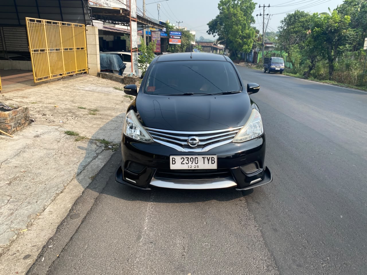 Nissan LIVINA SV