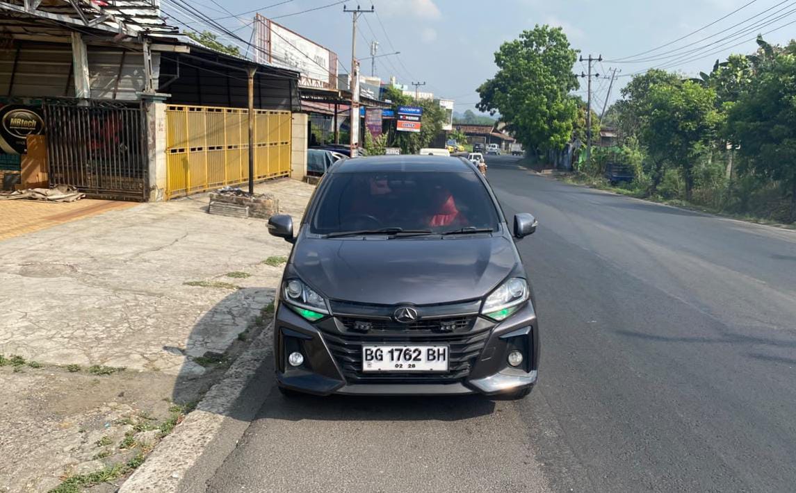 Daihatsu AYLA R AT