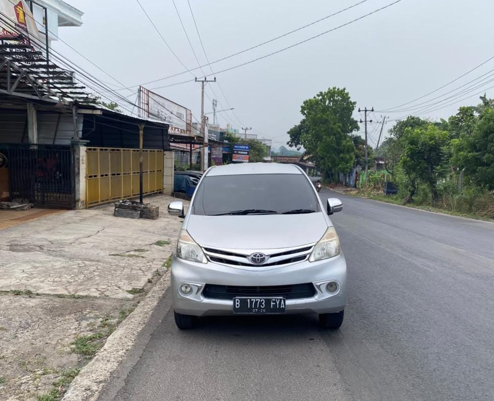 Toyota AVANZA G AT