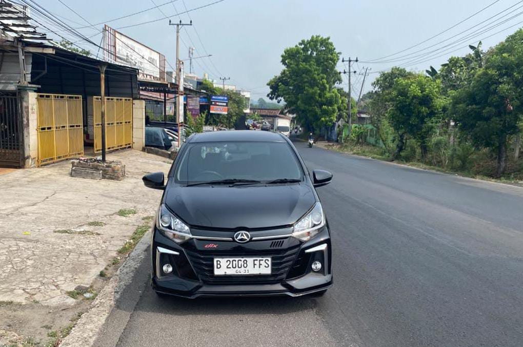 Daihatsu AYLA R MT